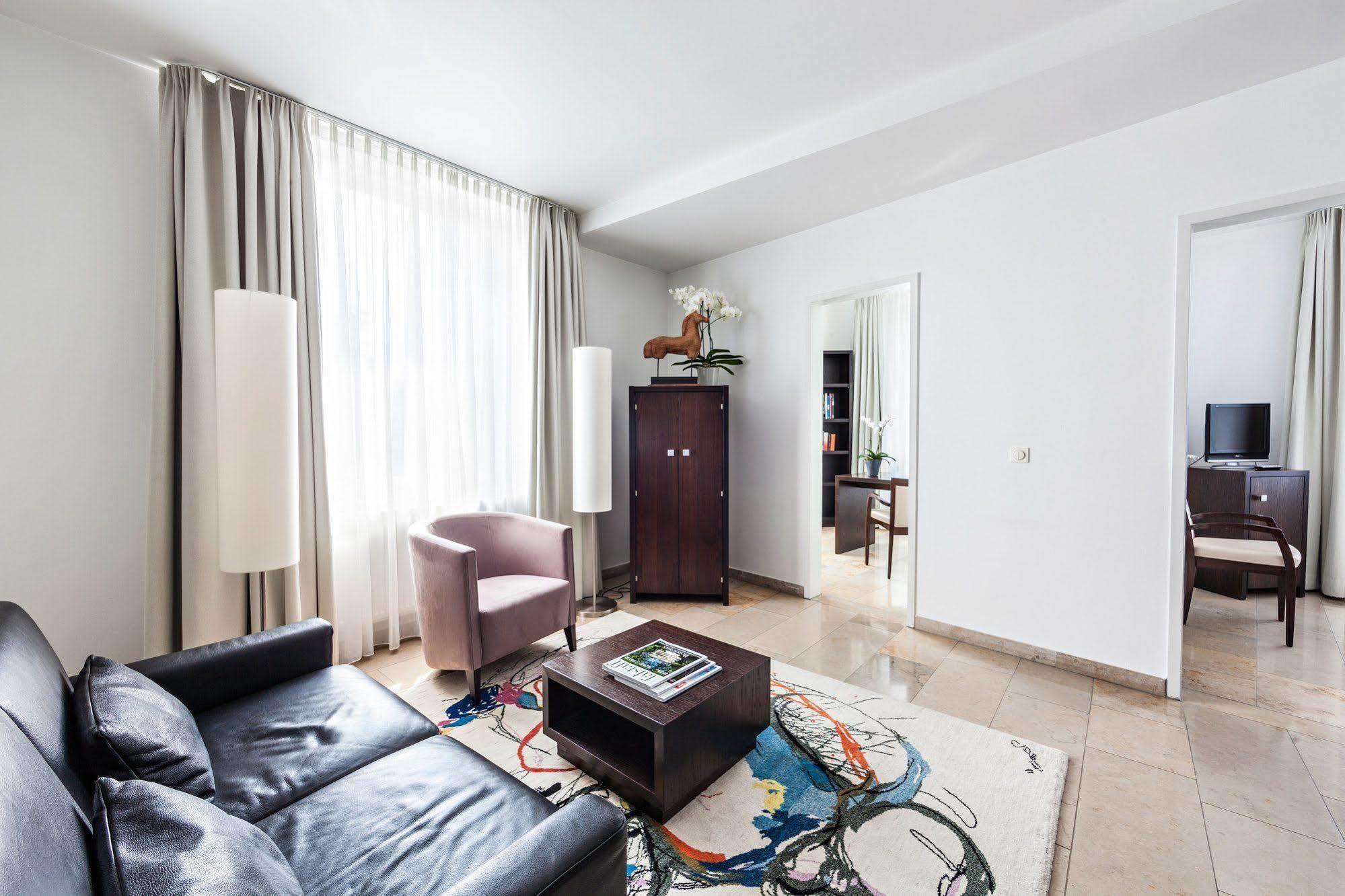 Burns Art Hotel Dusseldorf Luaran gambar